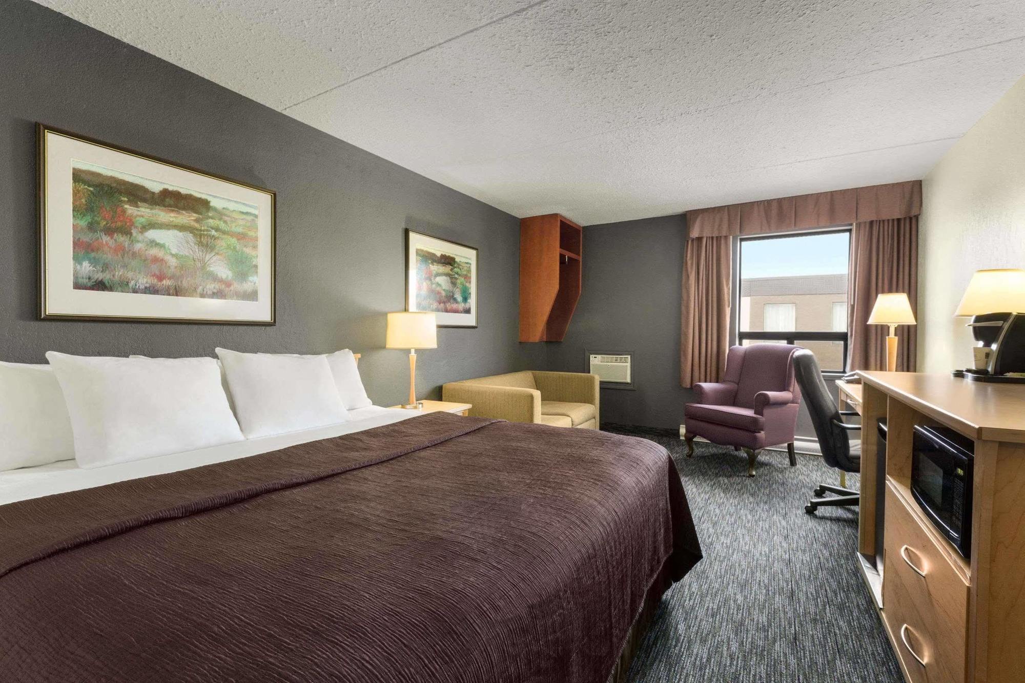 Travelodge By Wyndham Edmonton West Zewnętrze zdjęcie